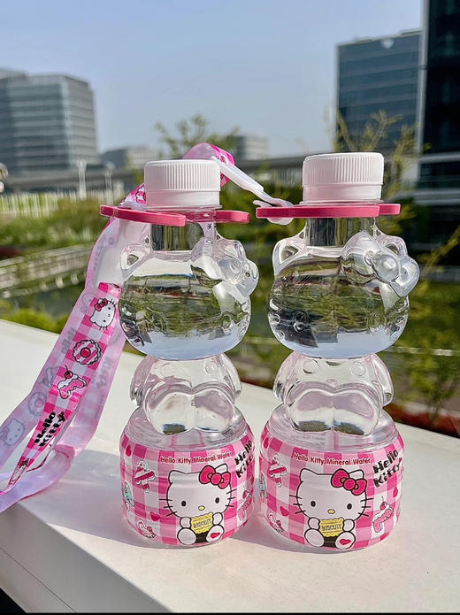 桑丽鸥KT猫矿泉水 300ml 商品图2