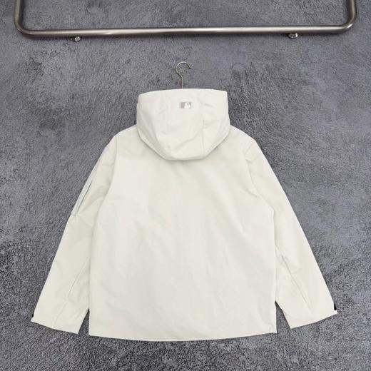 F033192春季新款时尚百搭防风防水情侣款连帽冲锋衣夹克外套 商品图5