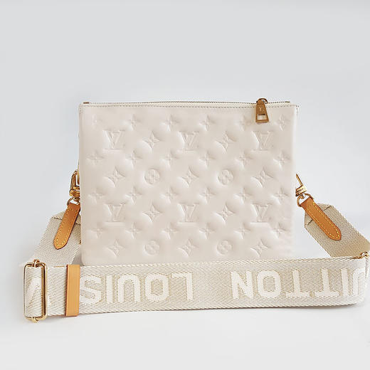 【95新】LV路易威登COUSSIN手袋M21262小号白色压纹COUSSIN单肩斜挎包女士300326AK05 商品图4