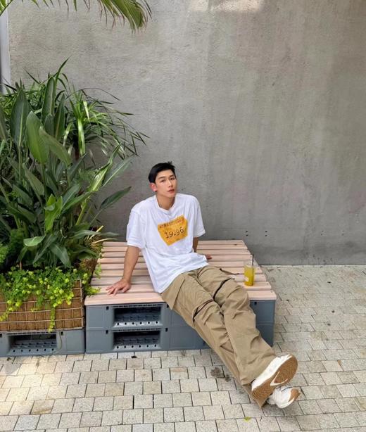 F033181春夏季新款舒适透气复古印花字母LOGO情侣款圆领T恤短袖 商品图4