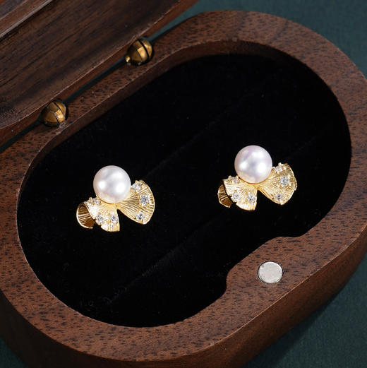 子佩集【小回旋曲】银S925珍珠惜王妃耳钉【E4976】双色蝴蝶结2602 商品图1