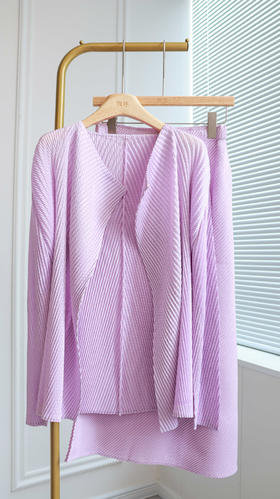 风涟|温柔优雅三宅褶皱套装