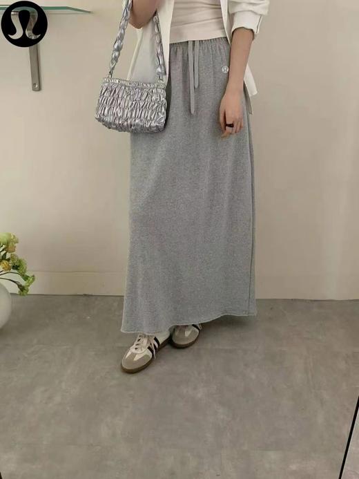 F033156春季新款中性百搭水洗毛圈半裙直筒垂坠休闲中长裙 商品图6