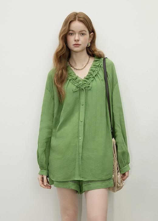 绿野仙踪~显白植物绿设计感V领木耳边苎麻衬衫 商品图1