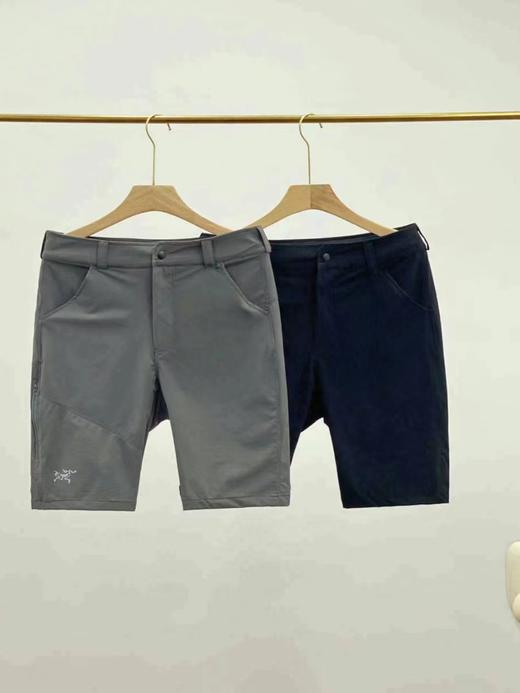 F033189夏季新款吸湿排汗透气男子轻量户外梭织软壳短裤五分裤 商品图0