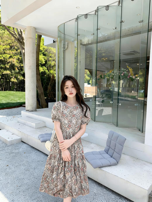 天猫同步【浪漫莫奈花园】拉夏贝尔/La Chapelle高端轻奢！简约花朵小众设计短袖长裙泡泡袖修身小裙 商品图11