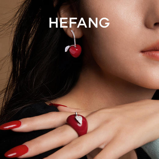 何方珠宝 2026新年系列 幸运苹果耳环 商品图5