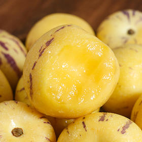 💥1颗果9分水！清甜又爽口的【云南人参果】像一颗爆汁大水球💧果肉柔嫩细腻自带奶香～皮薄得透光，可食率高达90%🤩老少皆宜的好口感