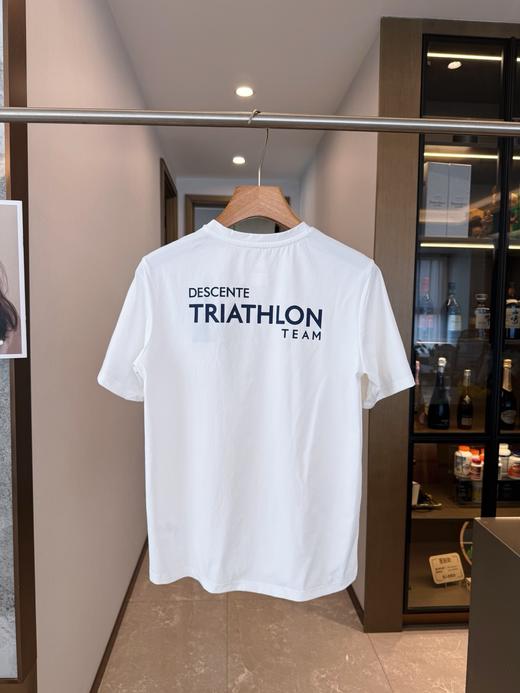 点此购买 迪桑特夏季男女款铁人三项系列短袖T恤 bk 343843 商品图2