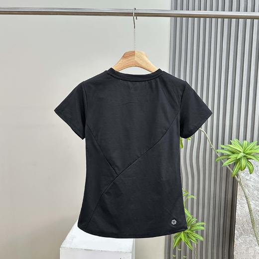 点此购买 迪桑特夏季TRAINING系列女士收腰短袖T恤针织衫 qk 343861 商品图4