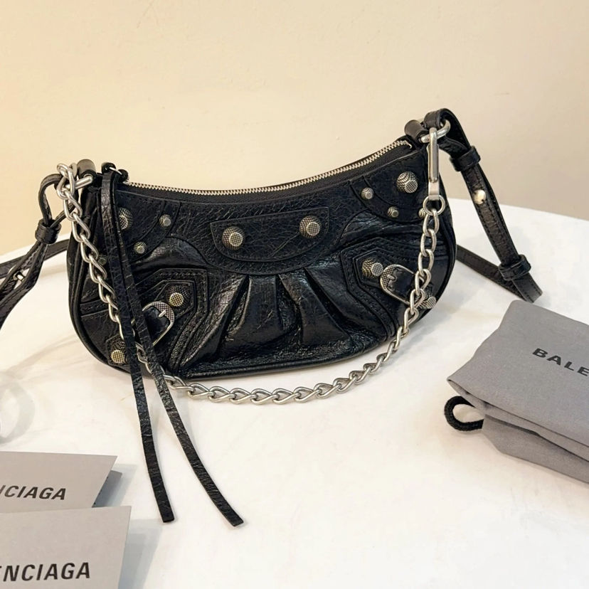 巴黎世家 LE CAGOLE  mini 黑银 羊皮 链条 斜挎包