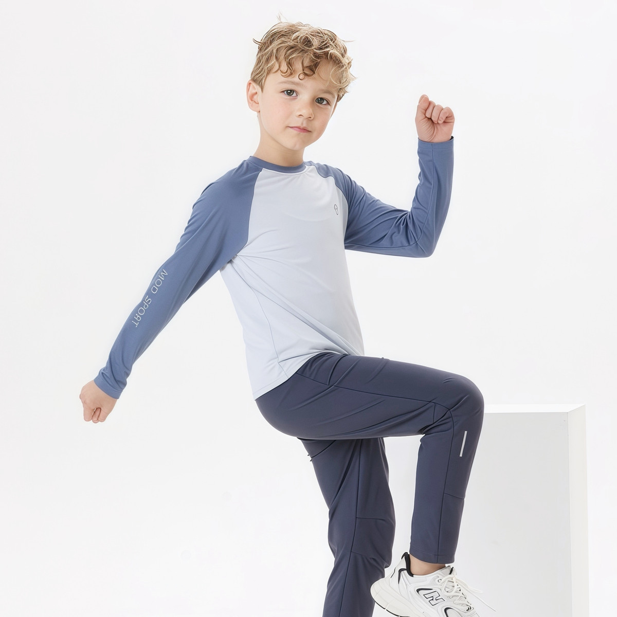 【MQD】【抗UV50+】童装男女童春夏高弹舒适洞洞透气速干凉感跑步T