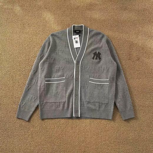 F033108夏季新款慵懒感男女情侣时尚暗纹浮雕老花长袖针织开衫 商品图2