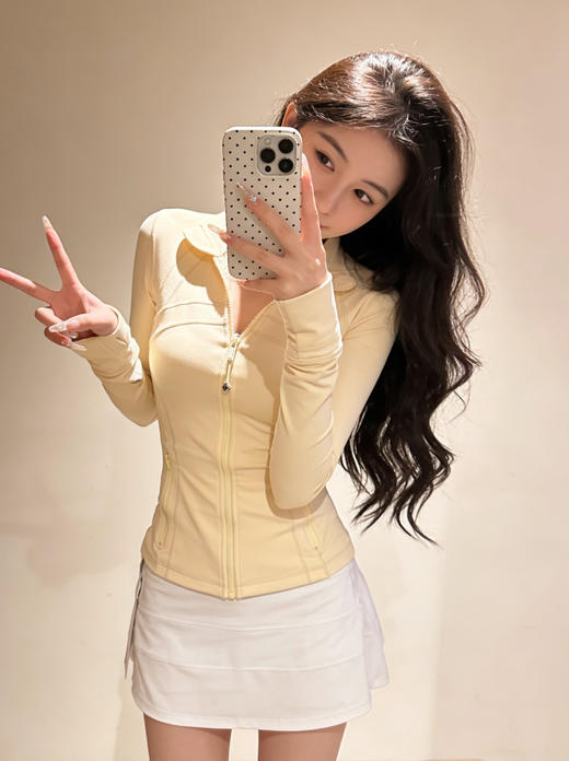 点此购买 lulu露露 Define系列Nulu面料女士金标拉链运动夹克外套 LL 343888 商品图1