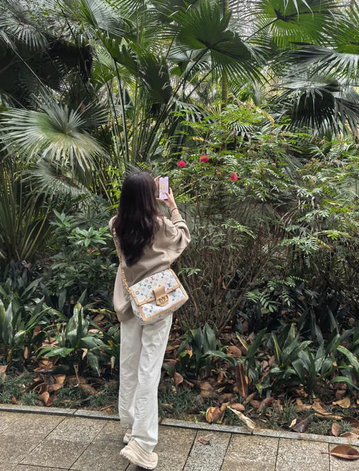 CHANEL 21k 手柄 黑金 mini 羊皮 斜挎包 商品图3