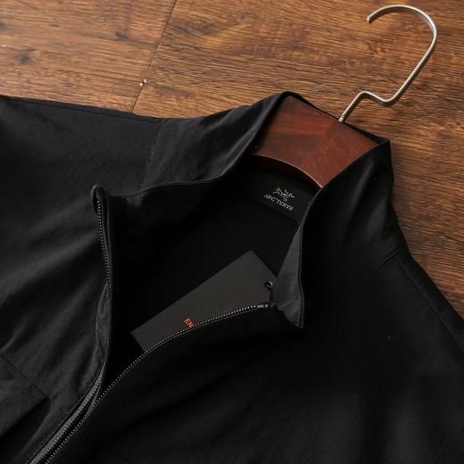 F033191新款男子户外徒步运动防风防泼水梭织立领软壳夹克外套 商品图6