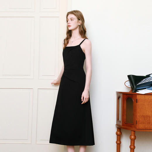 【商场同款】诗凡黎黑色修身吊带连衣裙2025夏新款女3G4190121 商品图4