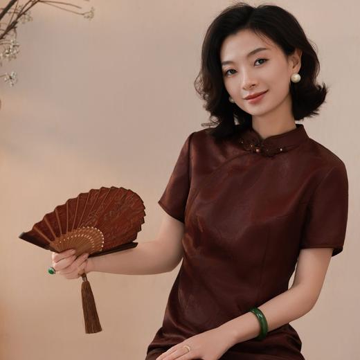 西子/红颜旧28姆米桑蚕丝非遗香云纱红云纱桑波缎旗袍/QPTJ1073 商品图2
