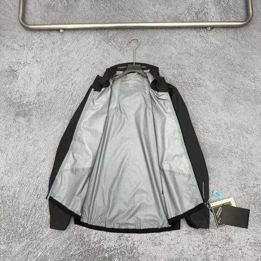 F033193春季新款轻薄透气轻量化防水防晒男士连帽冲锋衣夹克外套 商品图6