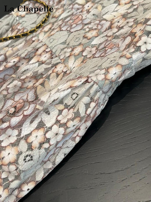 天猫同步【浪漫莫奈花园】拉夏贝尔/La Chapelle高端轻奢！简约花朵小众设计短袖长裙泡泡袖修身小裙 商品图5