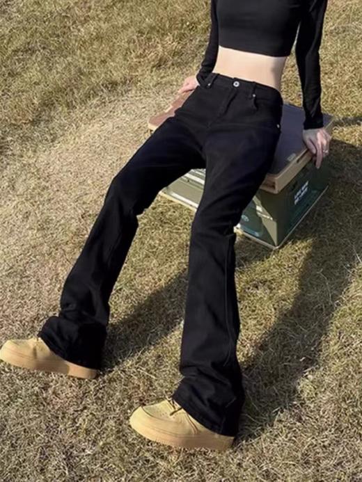F033106夏季新款柔软亲肤水洗弹力弯刀微喇叭显瘦显高男女同款牛仔裤 商品图8