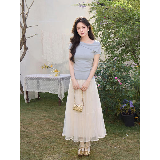 鹿向南【0402/20:00新品前1小时7折限量100件】蓝色针织上衣 商品图2