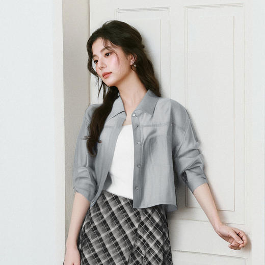 【商场同款】诗凡黎翻领抽绳衬衫2025夏新款天丝短外套3G4510811 商品图4