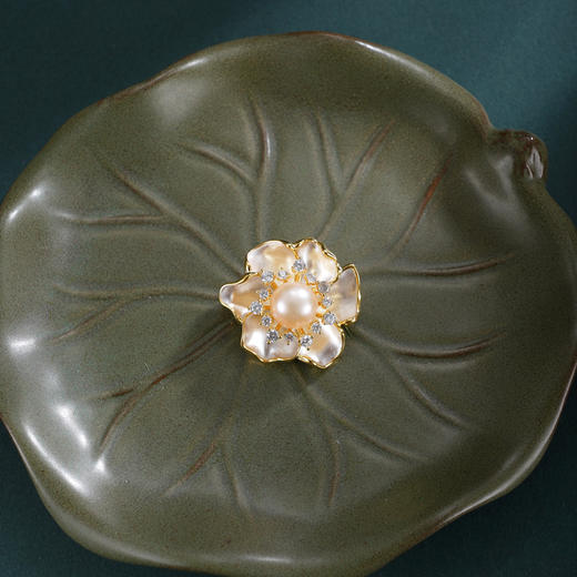 子佩集【花凝嘉运】珍珠惜王妃胸针【XXXZ265】六瓣花镀金2602 商品图1