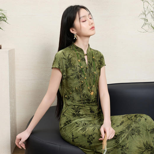 三彩2026夏季新款新中式连衣裙植绒印花长裙立领旗袍裙M 商品图3