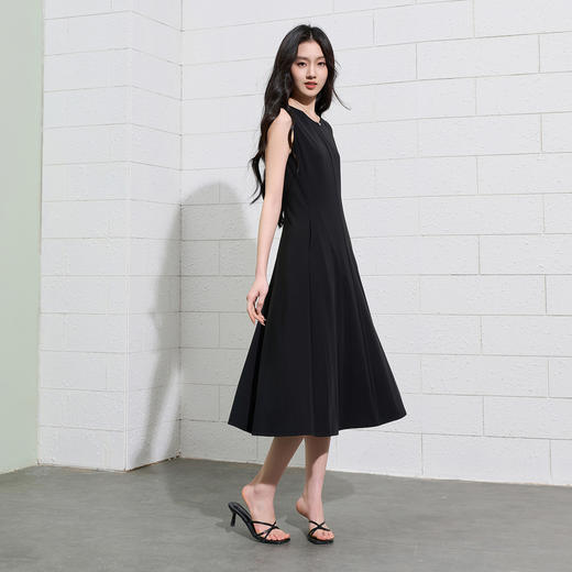 三彩2026夏季新款休闲连衣裙圆领无袖背心裙收腰A字裙中长裙S 商品图3