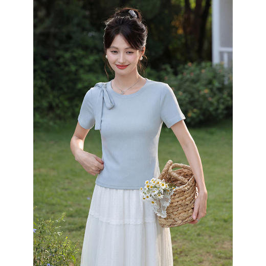 鹿向南【0402/20:00新品前1小时7折限量100件】浅蓝色T恤 商品图4