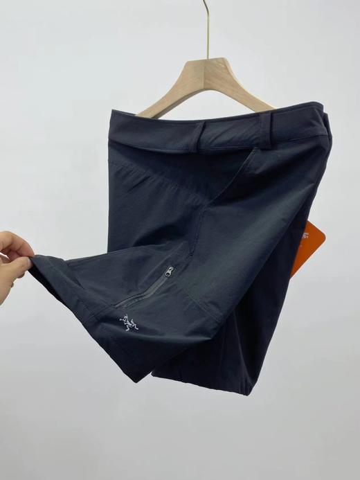 F033189夏季新款吸湿排汗透气男子轻量户外梭织软壳短裤五分裤 商品图8