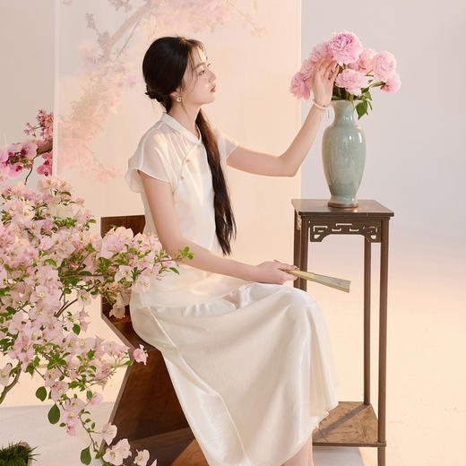 【醉卧花阴】三彩2026夏季新款缎面吊带裙欧根纱罩衫连衣裙C 商品图3