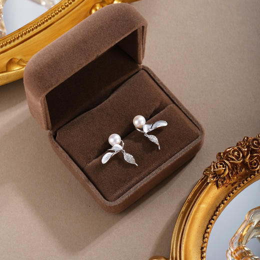 子佩集【‌仙姬珠华】银S925珍珠惜王妃耳钉【YE0885】双色兰花草2602 商品图2