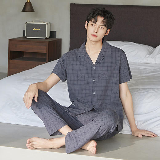 夏季男士睡衣纯棉翻领开衫短袖长裤可外穿爽棉家居服格子套装新款   JL-5525 商品图0