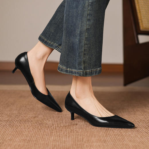 复古牛皮尖头细跟单鞋女鞋春季新款百搭一脚蹬通勤中跟工作鞋HQ108 商品图3