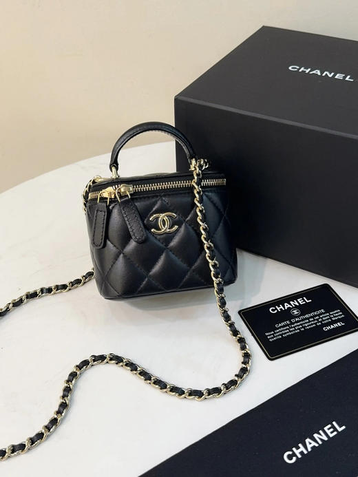 CHANEL 21k 手柄 黑金 mini 羊皮 斜挎包 商品图0