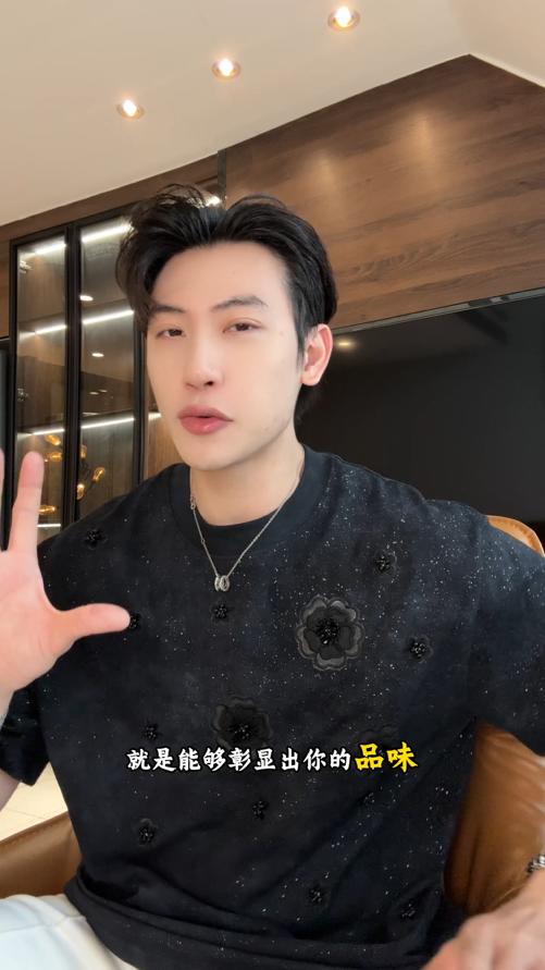 T4471SDSA夏季新款男士痞帅重工满天星立体花朵珠子设计圆领短袖T恤 商品图0