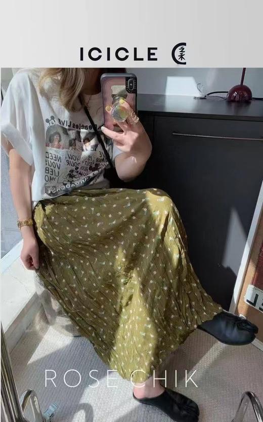 F033116春夏新款时尚休闲百搭橄榄绿碎花压褶高腰A字大摆廓形半身裙 商品图10