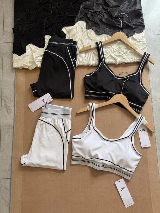 F033111内衣长裤套装早春新款时尚百搭极简黑白撞色高弹瑜伽裤 商品图1