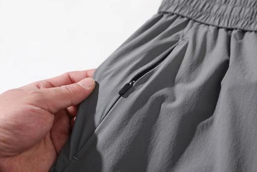 F0331134户外轻量通勤男款速干弹力耐磨拉链口袋软壳短裤 商品图10