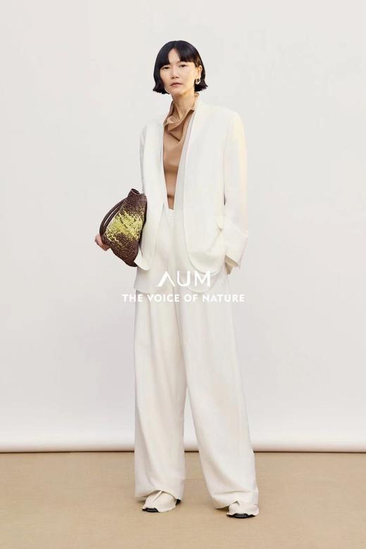 3楼噢姆AUM白色丝麻西装2026年夏季吊牌价3280 商品图0