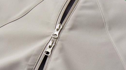 F033198春季新款防刮耐磨防风防水透气情侣款户外连帽冲锋衣外套 商品图8