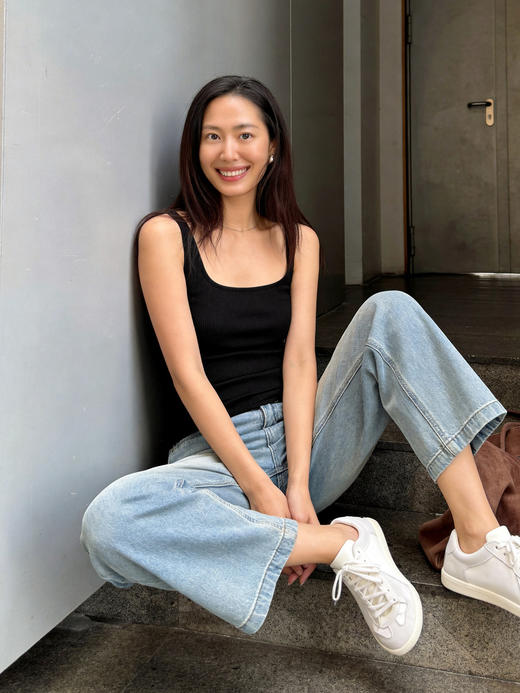 官网599！内家云感山茶花养肤吊带 大方领冰丝无痕茶香打底衫内搭吊带可外穿 免穿文胸女士内衣背心 商品图4