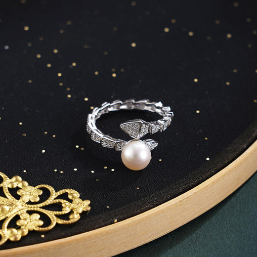 子佩集【珠光灵蛇】银S925珍珠惜王妃戒指【R2123】双色蛇2602 商品图0