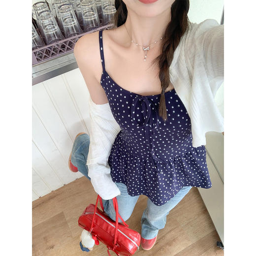 <曾小咸推荐>4.1现货秒杀 ！微信超特价！韩系碎花吊带背心 日常109.99 立减60 秒杀49.99！！ 纯色开衫 日常119.99 立减60 秒杀59.99！！ 商品图2