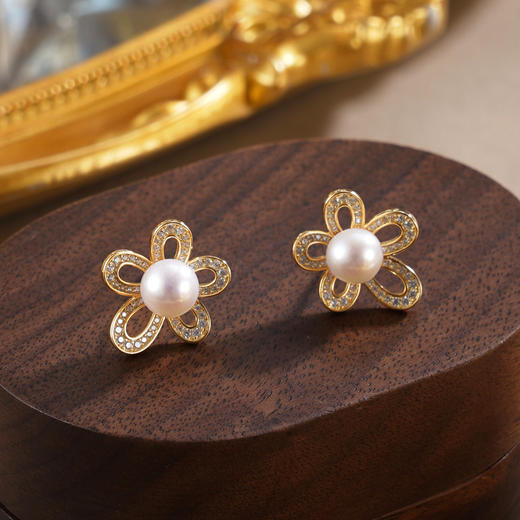 子佩集【花眠梦境】银S925珍珠惜王妃耳钉【E4945】双色五瓣花2602 商品图1