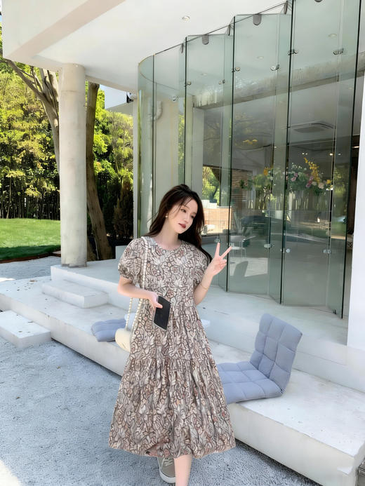 天猫同步【浪漫莫奈花园】拉夏贝尔/La Chapelle高端轻奢！简约花朵小众设计短袖长裙泡泡袖修身小裙 商品图12