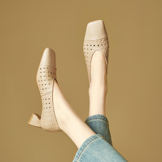 雀说 预售全皮方头中粗跟镂空透气洞洞女鞋3121 商品图1