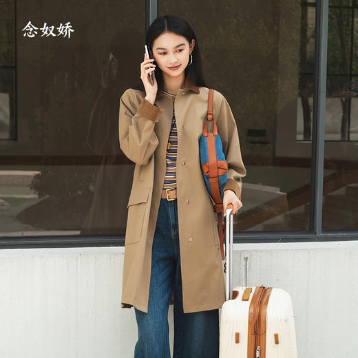 【商场同款】CNG5911 “ 巴恩风衣 ” 领口不同材质拼色 增加层次感 H廓形打造利落大气 商品图0